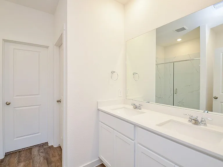 8047 Marchese Dr — Photo 10