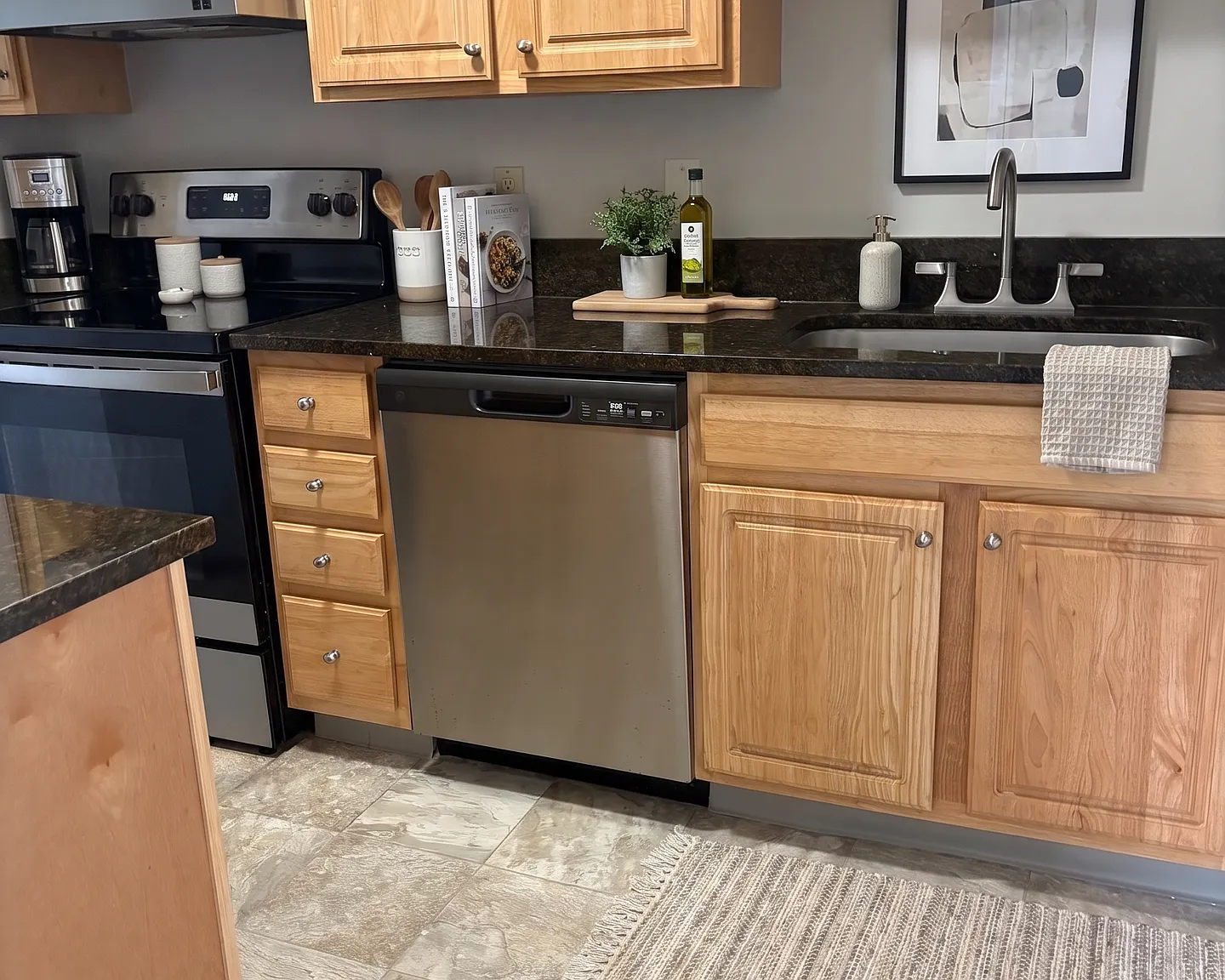 St. Clair Woods Apartments — Photo 2