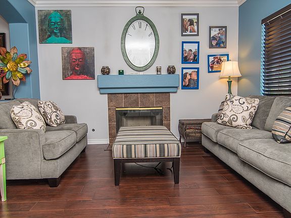 Formal Lvg Room at entry