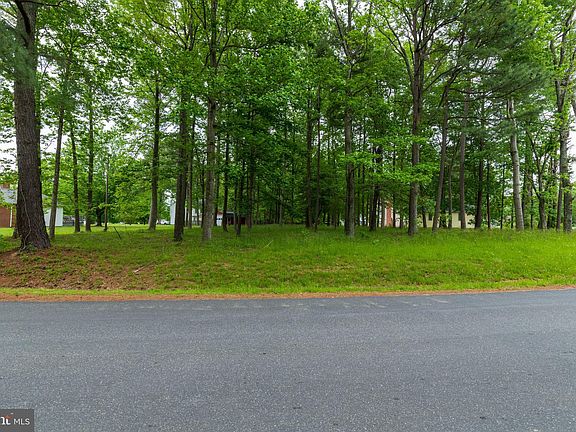 4th image of 2447 N Independence Dr
