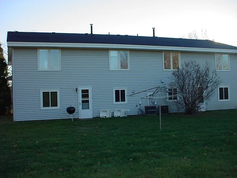 9618 Utica Rd — Photo 6