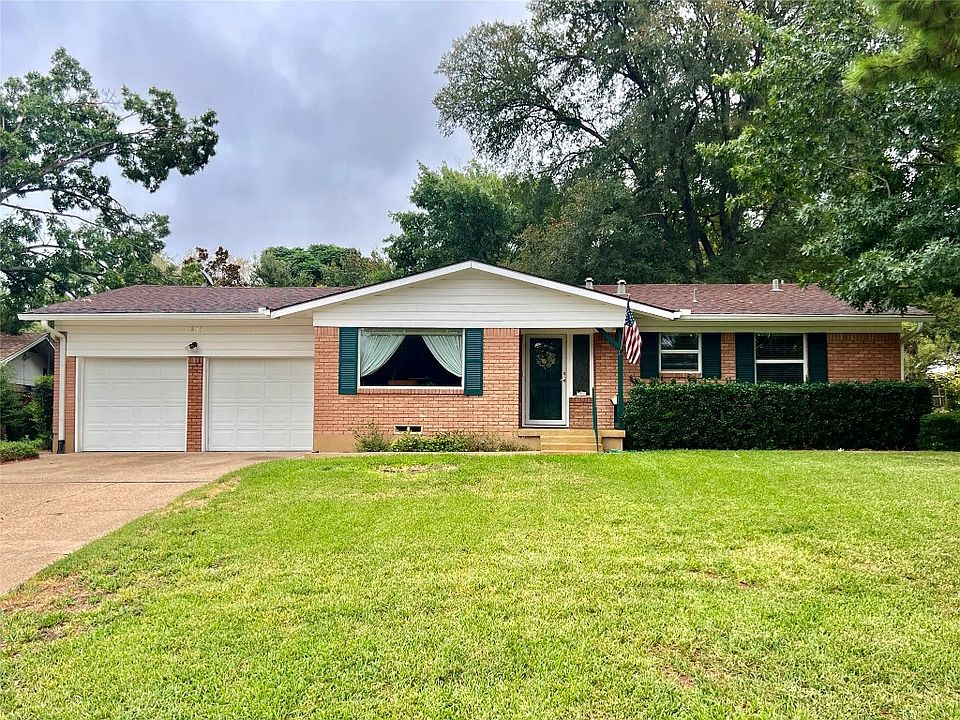 1st image of 1813 Woods Dr