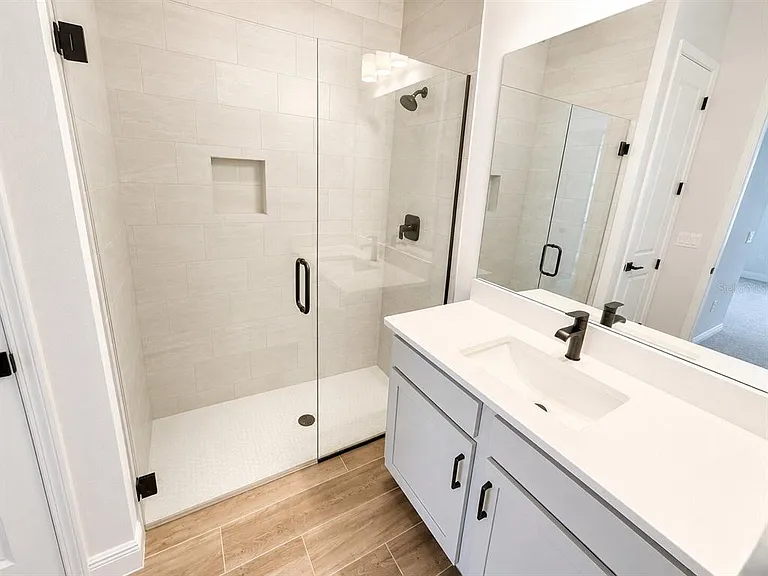 13629 McMillan Dr — Photo 15