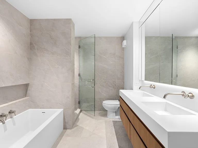 101 W 67th St #47B — Photo 5