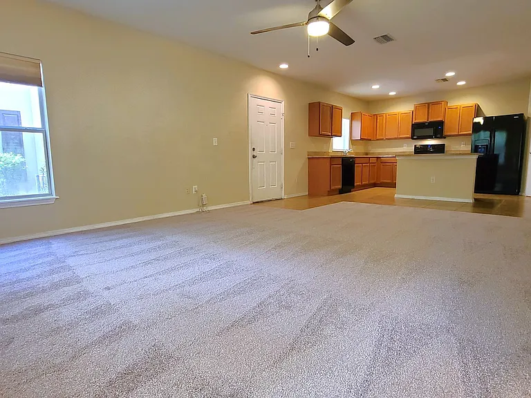4718 Chatterton Way — Photo 11