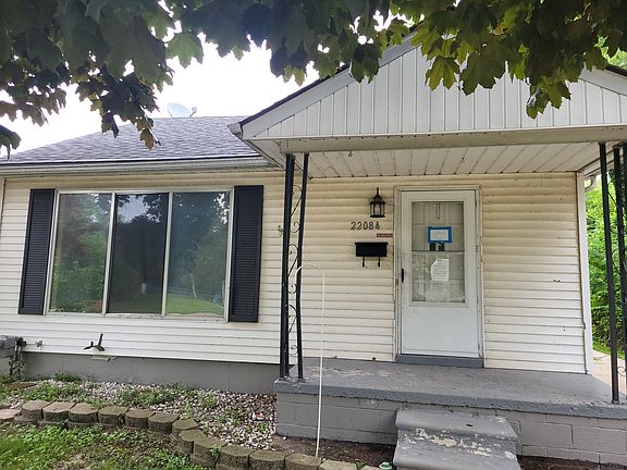 2nd image of 22084 Shakespeare Ave