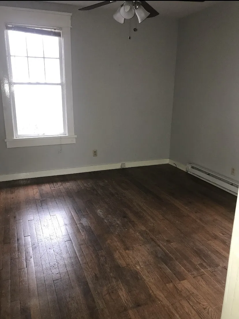 1 bed, 1.0 bath, 650 sqft, $1,300 — Photo 1