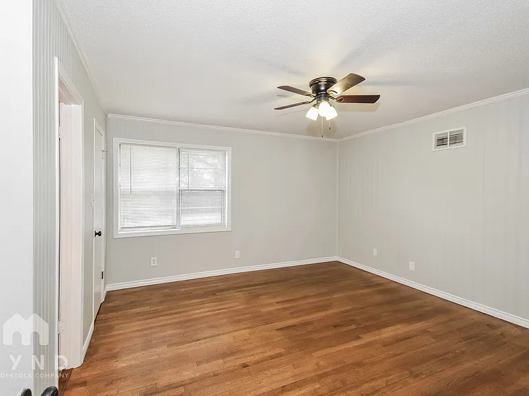 8210 Danbury Cv — Photo 10