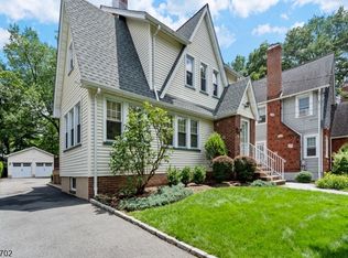 466 Baldwin Rd, Maplewood, NJ 07040