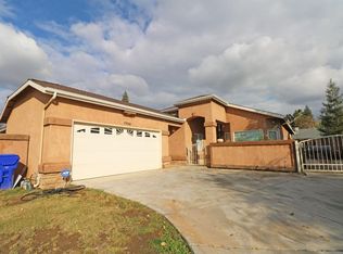 1968 N Steven Ct, Farmersville, CA 93223