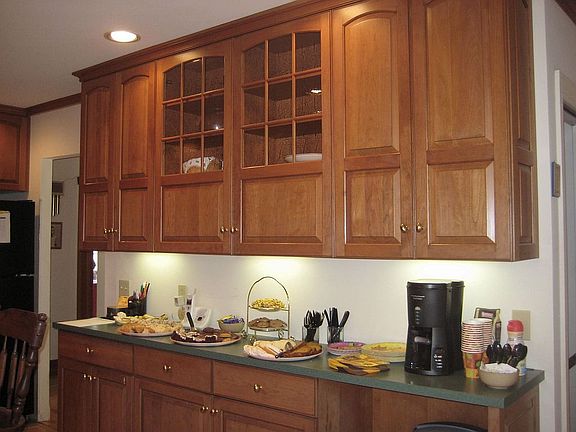 Kitchen w/cherry custom cabinets