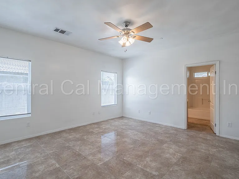 602 Voorhies Ln — Photo 11