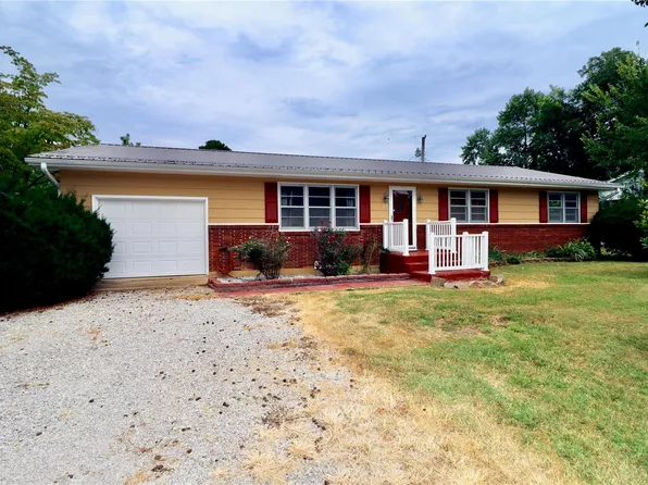 22 Lake Dr, Lebanon, MO 65536