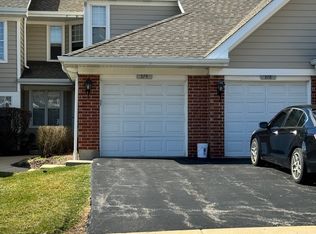 374 Winfield Ct #374, Schaumburg, IL 60194