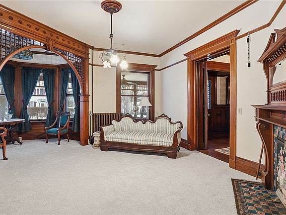 14th image of 160 Cuyler St