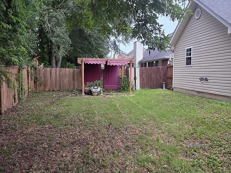 8012 Rockhampton Cir — Photo 14