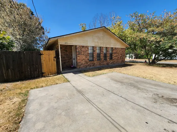 Cozy 2 Bedroom Duplex In Haltom City, 3211 Eastridge Dr, Haltom City, TX 76117
