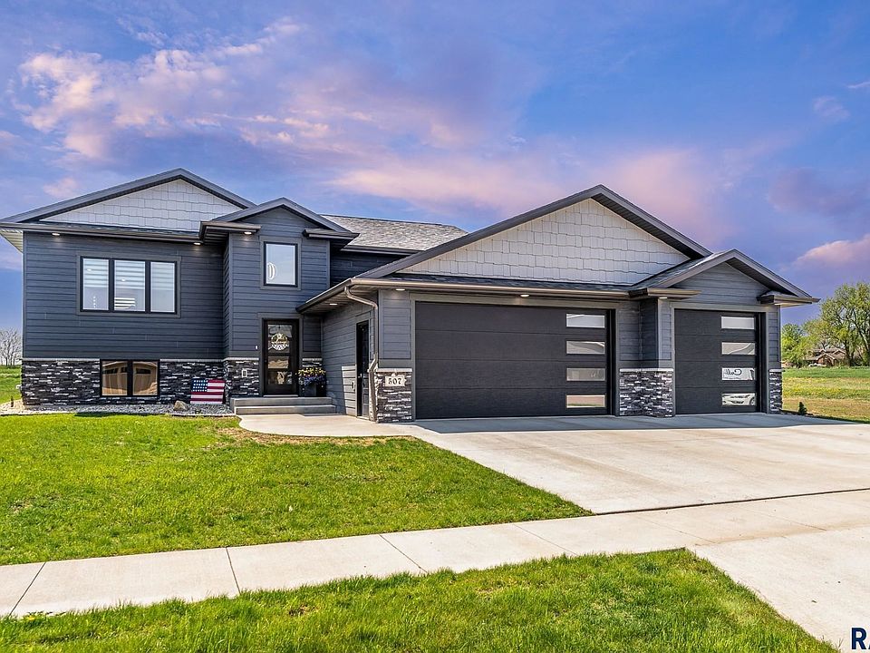 507 Ash Creek Dr, Beresford, SD 57004 Zillow