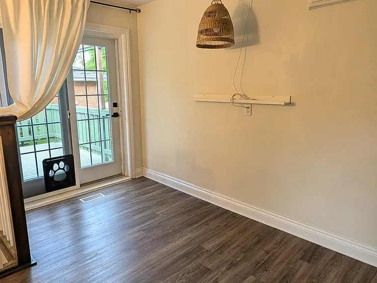 175 Colcleugh Ave — Photo 35