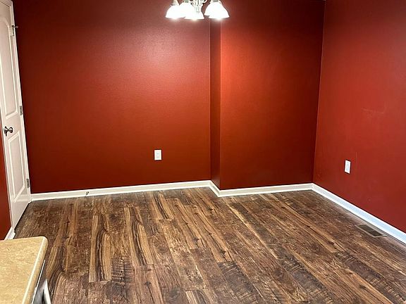 5th image of 4523 NE Milligan Ln