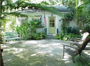 77 Magnolia Ave, Fairhope, AL 36532