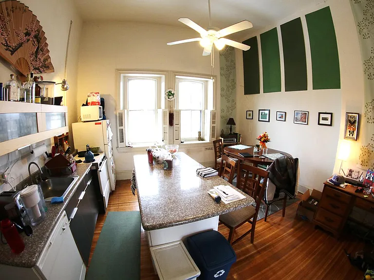 4112 Spruce St #10 — Photo 12