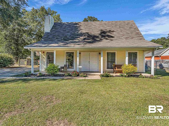 2nd image of 6135 Oak Cliff Dr