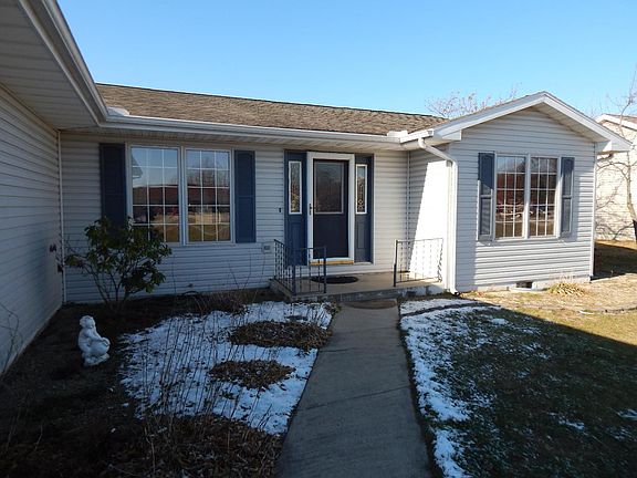 2nd image of 1013 S Virginia Ln