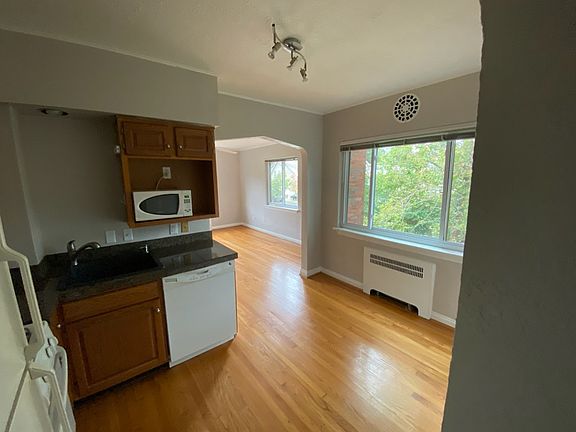 5th image of 3577 Saybrook Ave APT 4