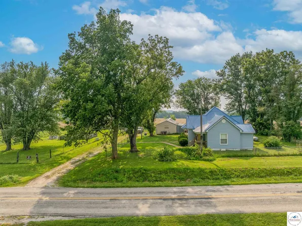 496 SE Pp Hwy, Leeton, MO 64761