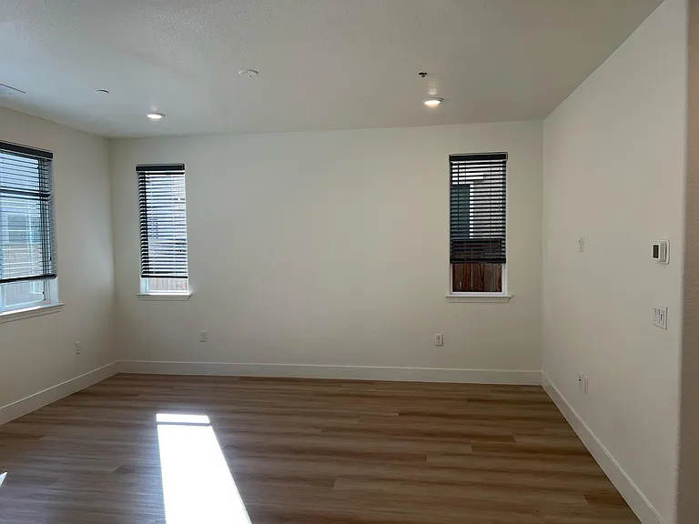 3554 Nuestra Ave — Photo 27