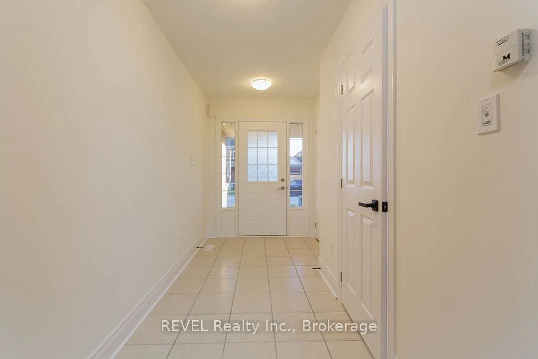 4 bed, $2,650 — Photo 3