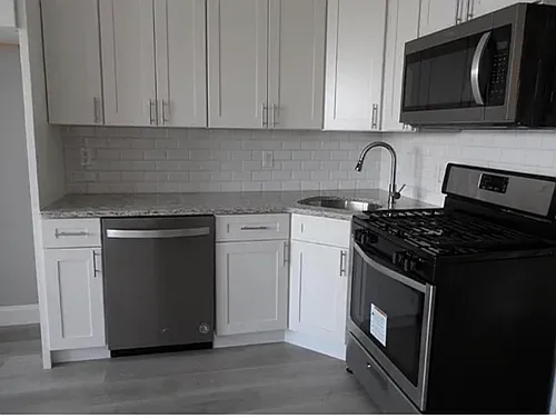 209 Avenue F #1 Photo 1
