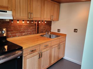 2208 Delancey Pl #2F, Philadelphia, PA 19103