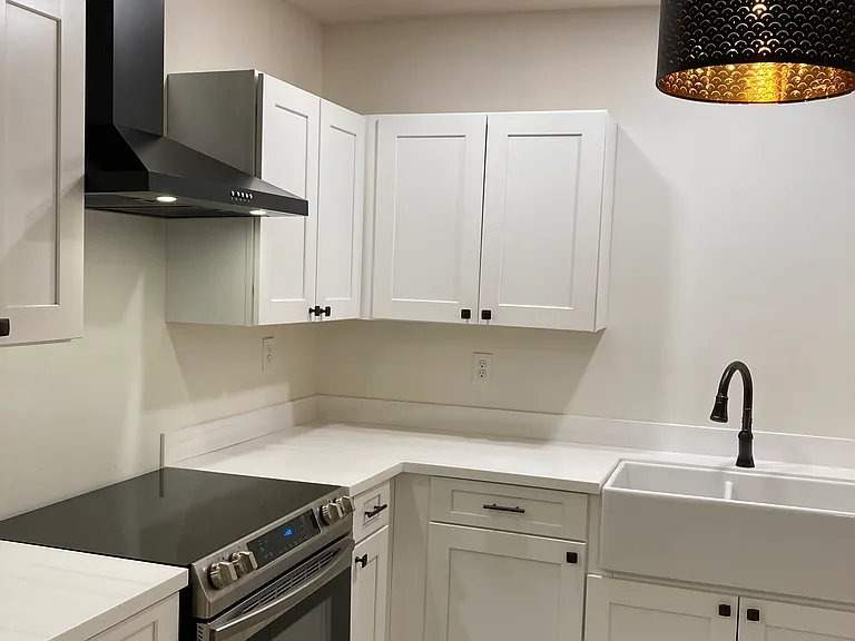 103 Windhaven Rd — Photo 3