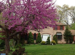 630 Timber Dr, Wayne, PA 19087