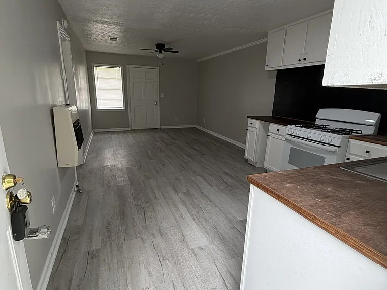 305 Valentour Rd #N — Photo 3