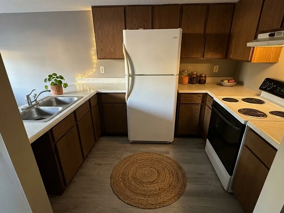 105 New St