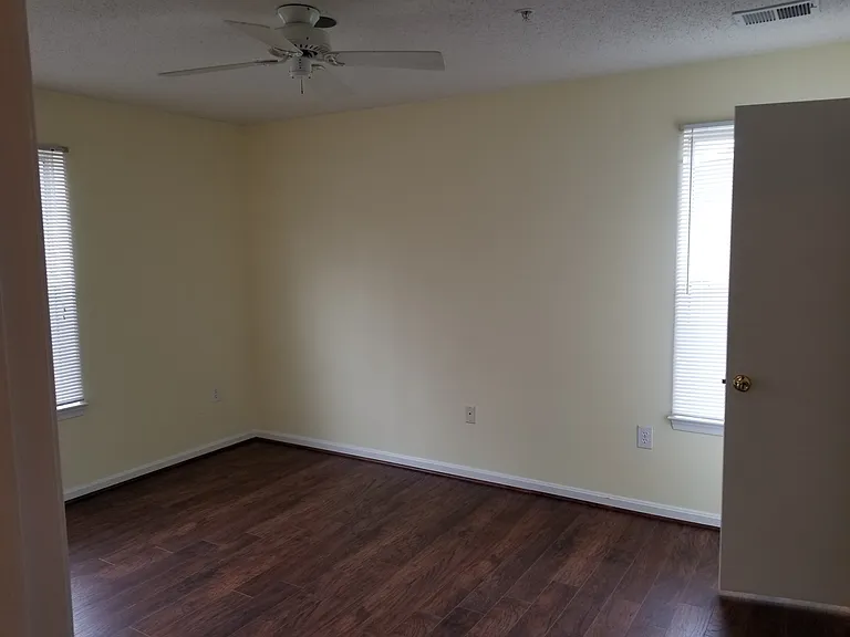 2800 Clear Shot Dr #5 — Photo 7