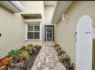 298 Emerald Bay Cir UNIT K6, Naples, FL 34110