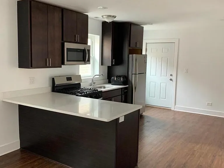 1343 W Cullerton St #1 — Photo 2