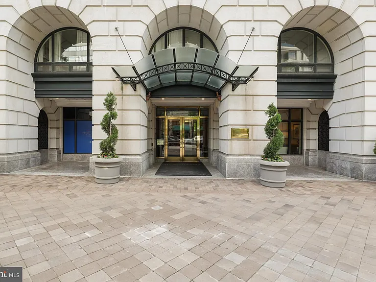 601 Pennsylvania Ave NW #612 — Photo 1