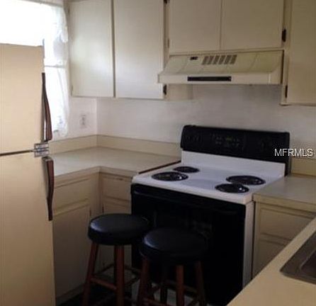 4th image of 3401 W Wyoming Cir #12