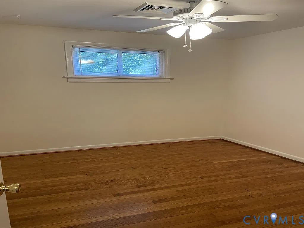 3 bed, 2.0 bath, 1120 sqft, $2,100 — Photo 4