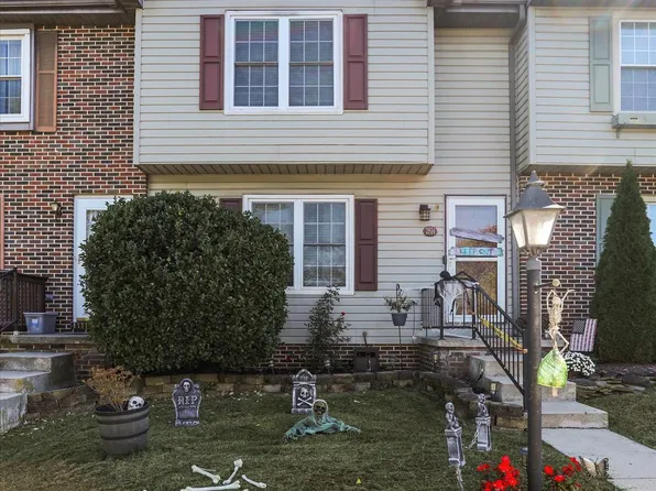 2614 Banbury Ln, Chambersburg, PA 17202