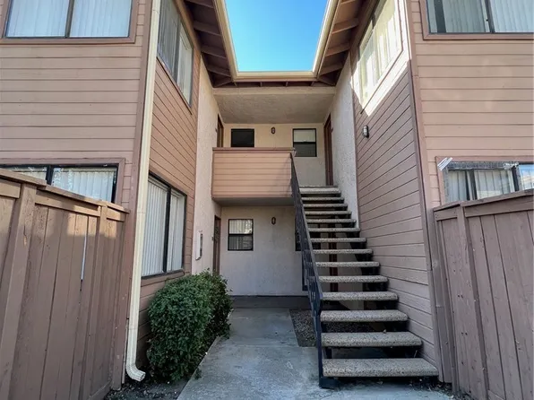 1301 Massachusetts Ave APT 205, Riverside, CA 92507