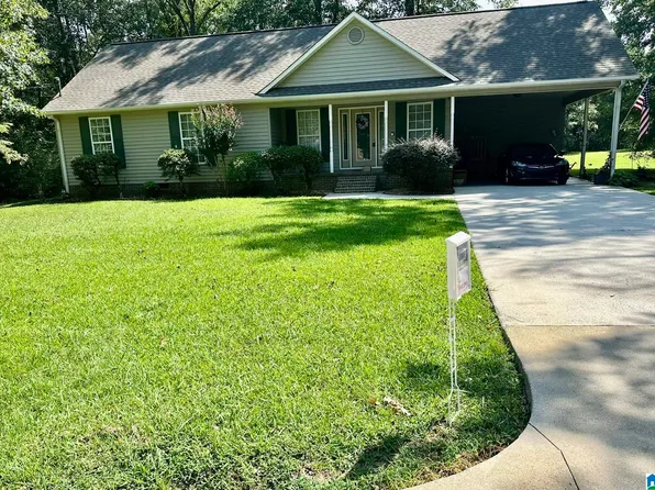 5867 Eastview Ave, Hokes Bluff, AL 35903