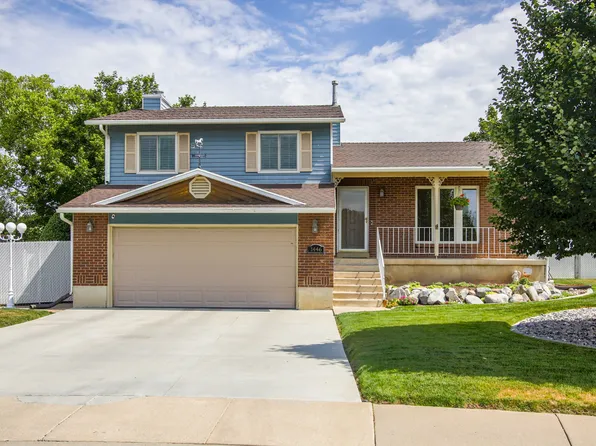 1446 W 1750 N, Clinton, UT 84015