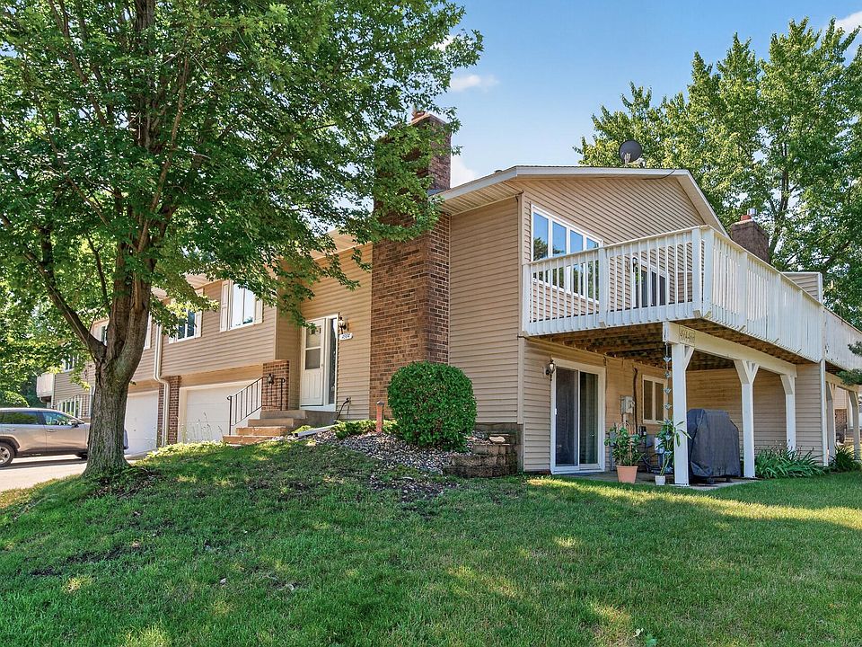 1st image of 4664 Ridge Cliff Dr