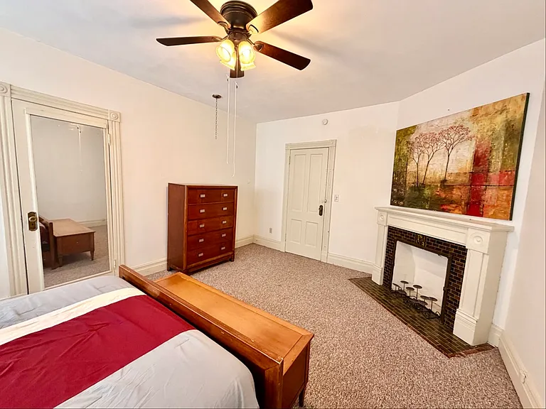 336 W 9th St #2F — Photo 10